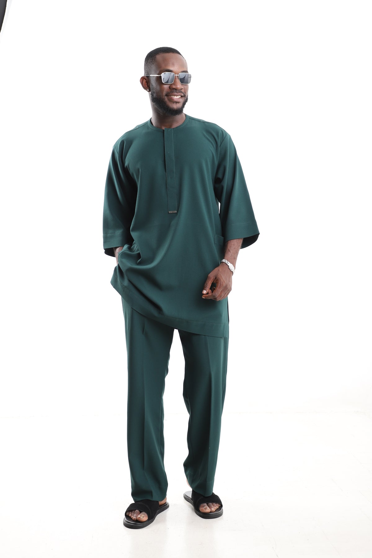 King Kaftan Minimalist Polished Cotton Emerald Green Senator Wear – Front View – African men's fashion Nigeria