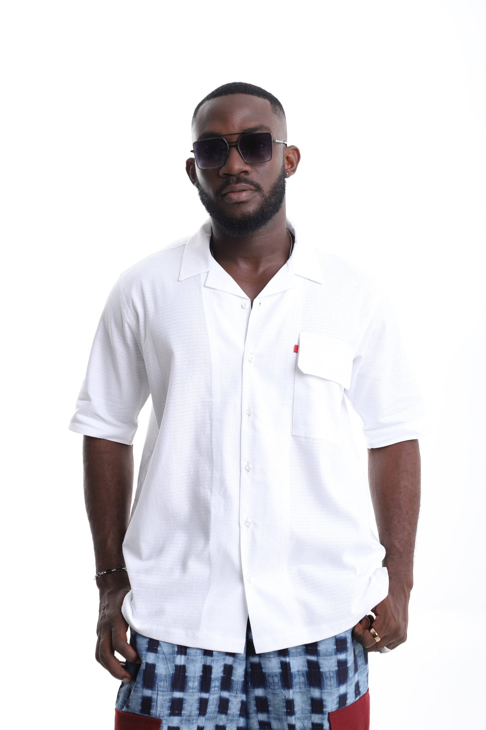 Exclusive White Relaxed-Fit Shirt –