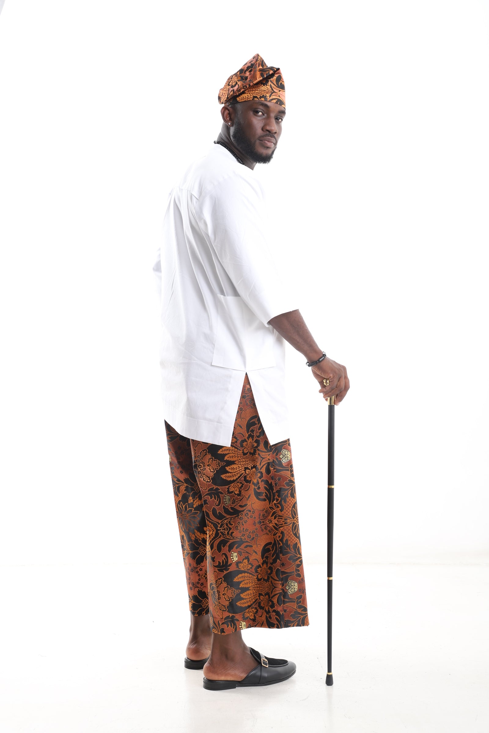 Damask Pants &amp; White Tunic Set