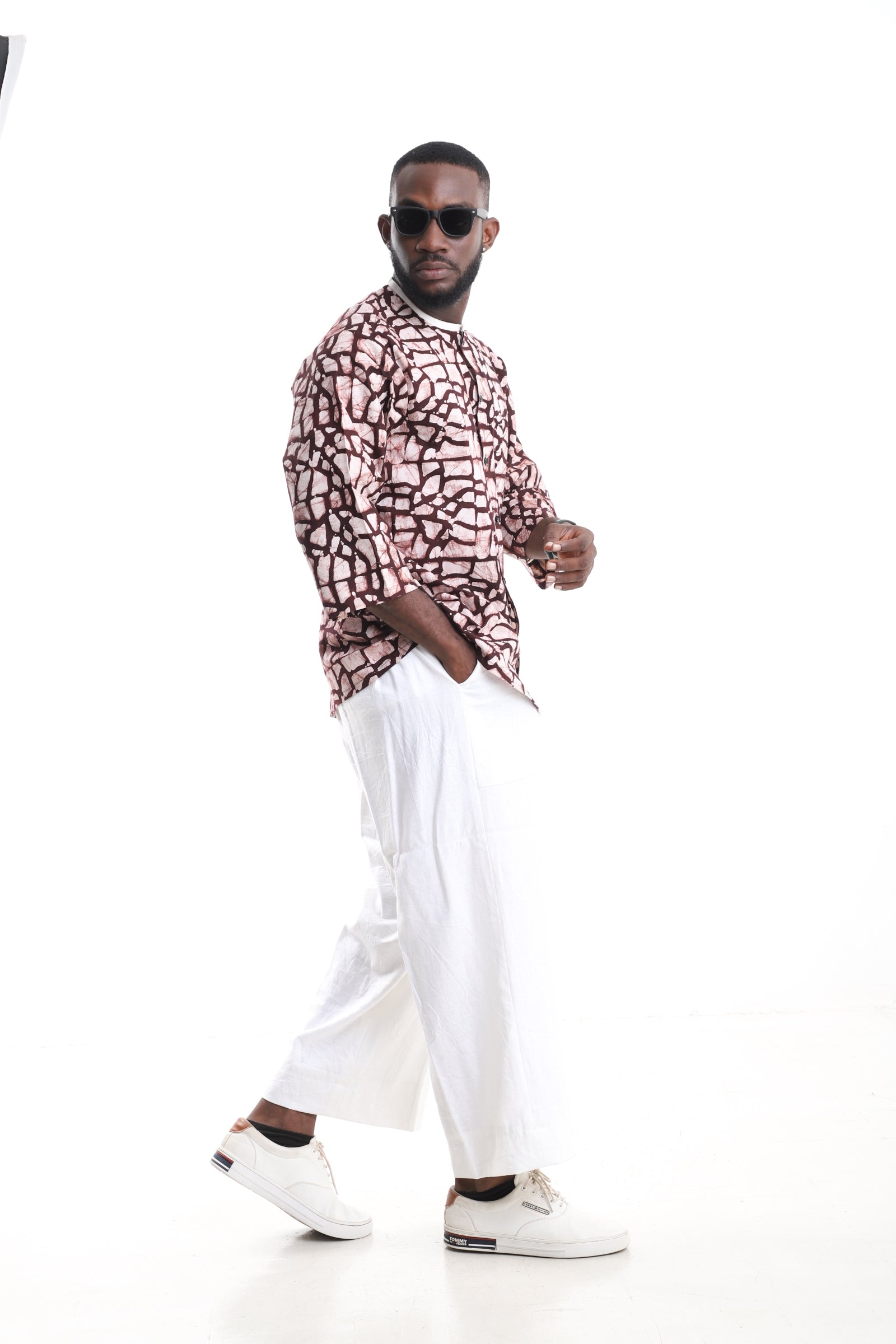 Premium 2-Piece Men's Linen &amp; Adire Set – Handcrafted Earth-Tone Adire Tunic Top &amp; Crisp White Linen Pants