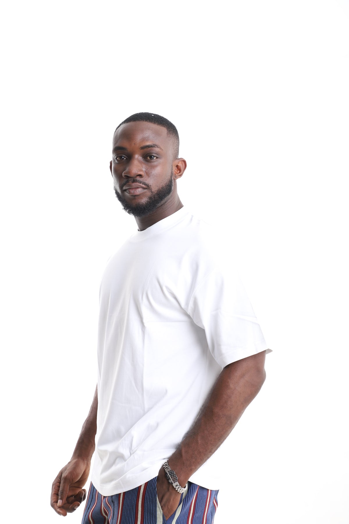 King Kaftan White Cotton T-Shirt – Side View – African men's fashion Nigeria