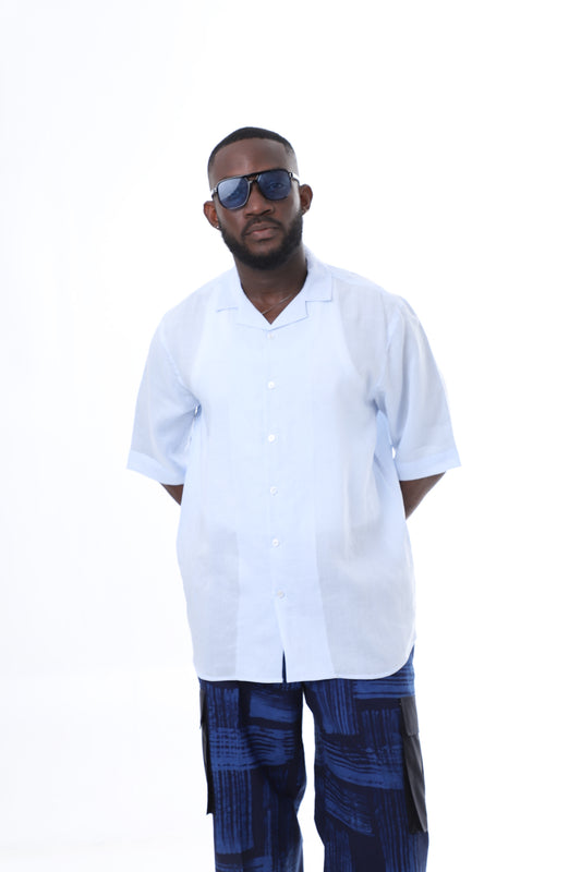 Timeless Sophistication – The Classic light blue Linen Shirt