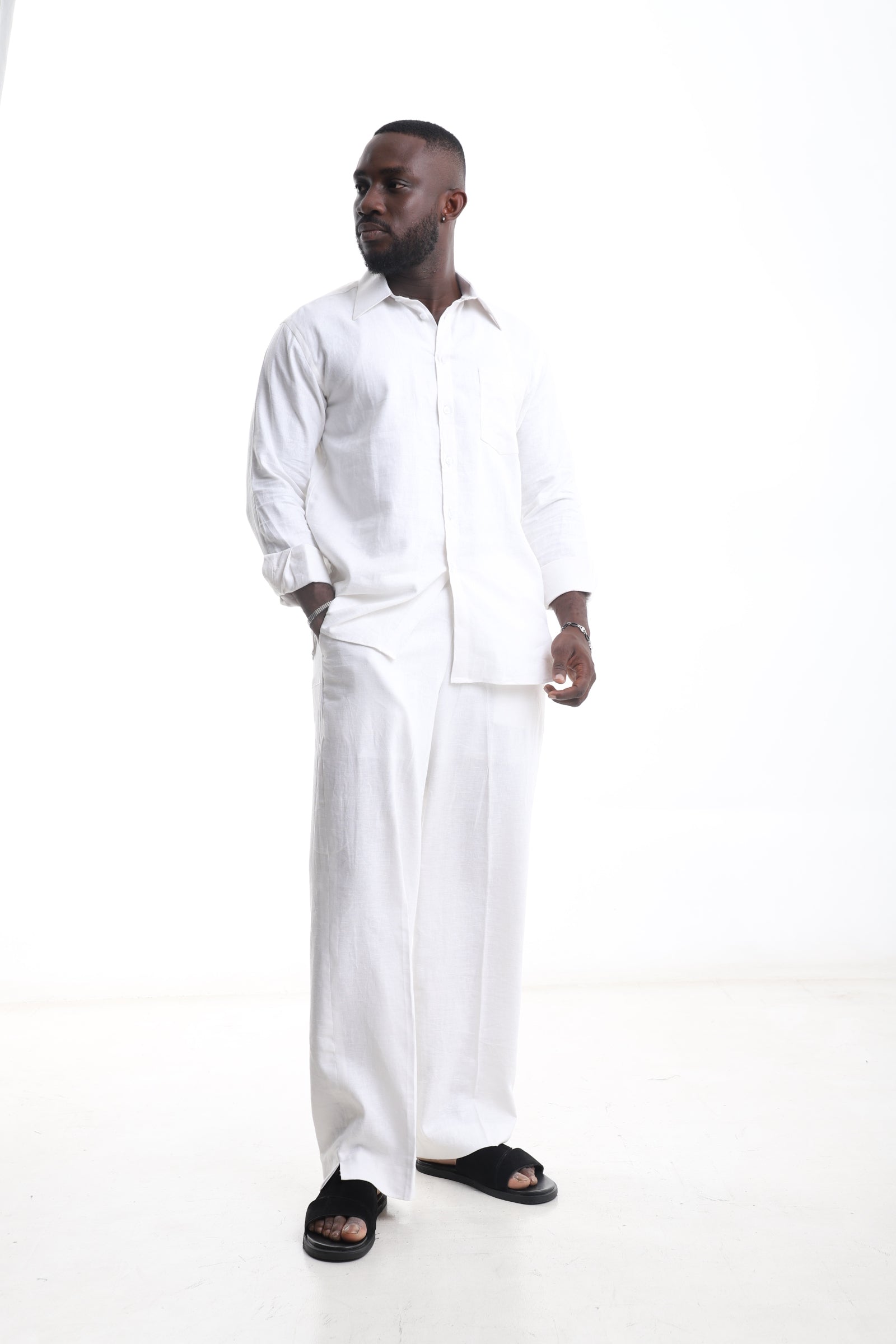 Classic White Linen Set – The Epitome of Refined Simplicity