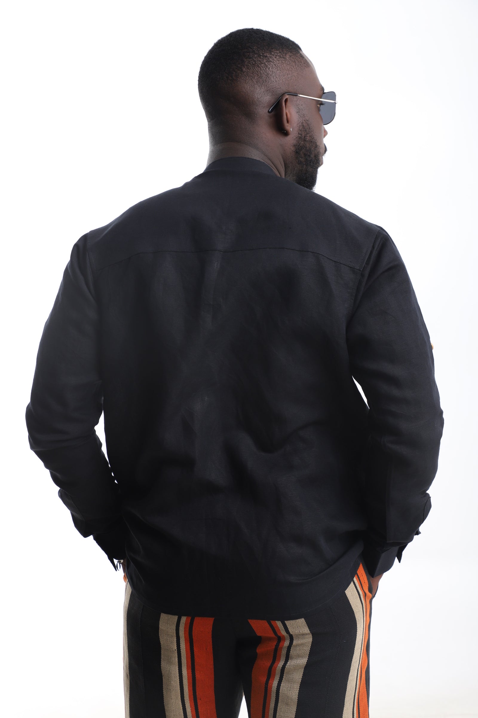 Classic Black Linen Shirt – Sophisticated. Minimal. Timeless.